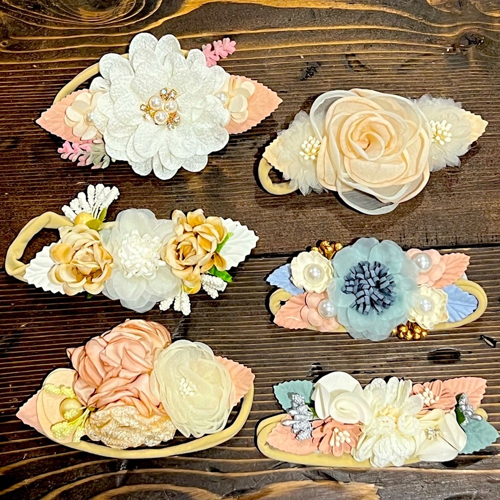 Infant hairbands with flowers